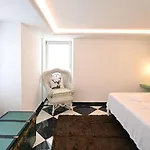 شقة Unique Vacation In