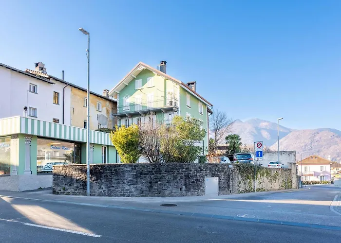 Unique Vacation Rental In Losone *