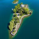 Unique Vacation In Апартаменты *