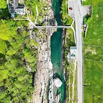 Апартаменты Unique Vacation In *